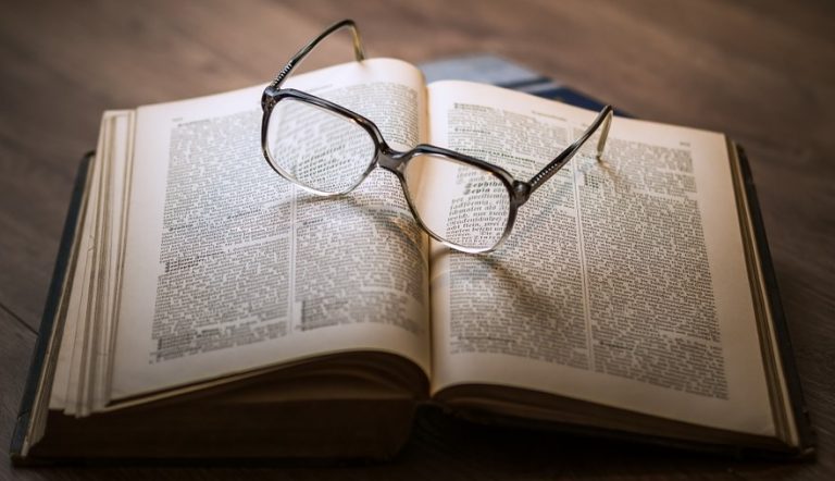 What Is A Babalawo Custodian Of Ifa Yoruba Religion Wisdom